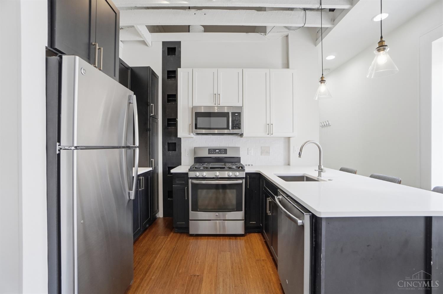 433 Clark Street, Unit B Cincinnati, OH 45203 - Photo 10 of 28