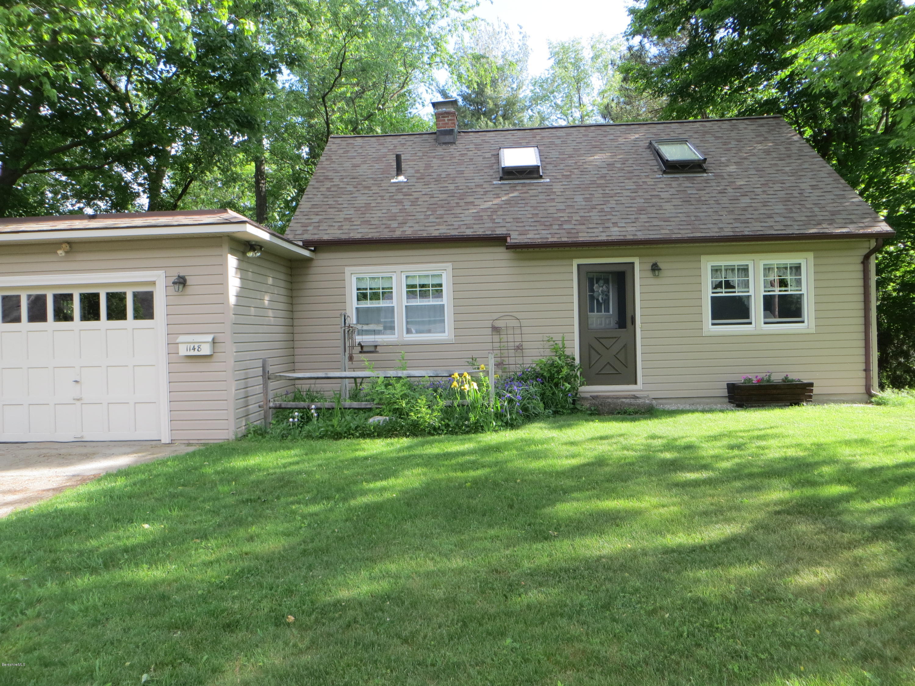 1148 North Hoosac Road Williamstown, MA 01267 - Photo 1 of 30 1148 N. Hoosac
