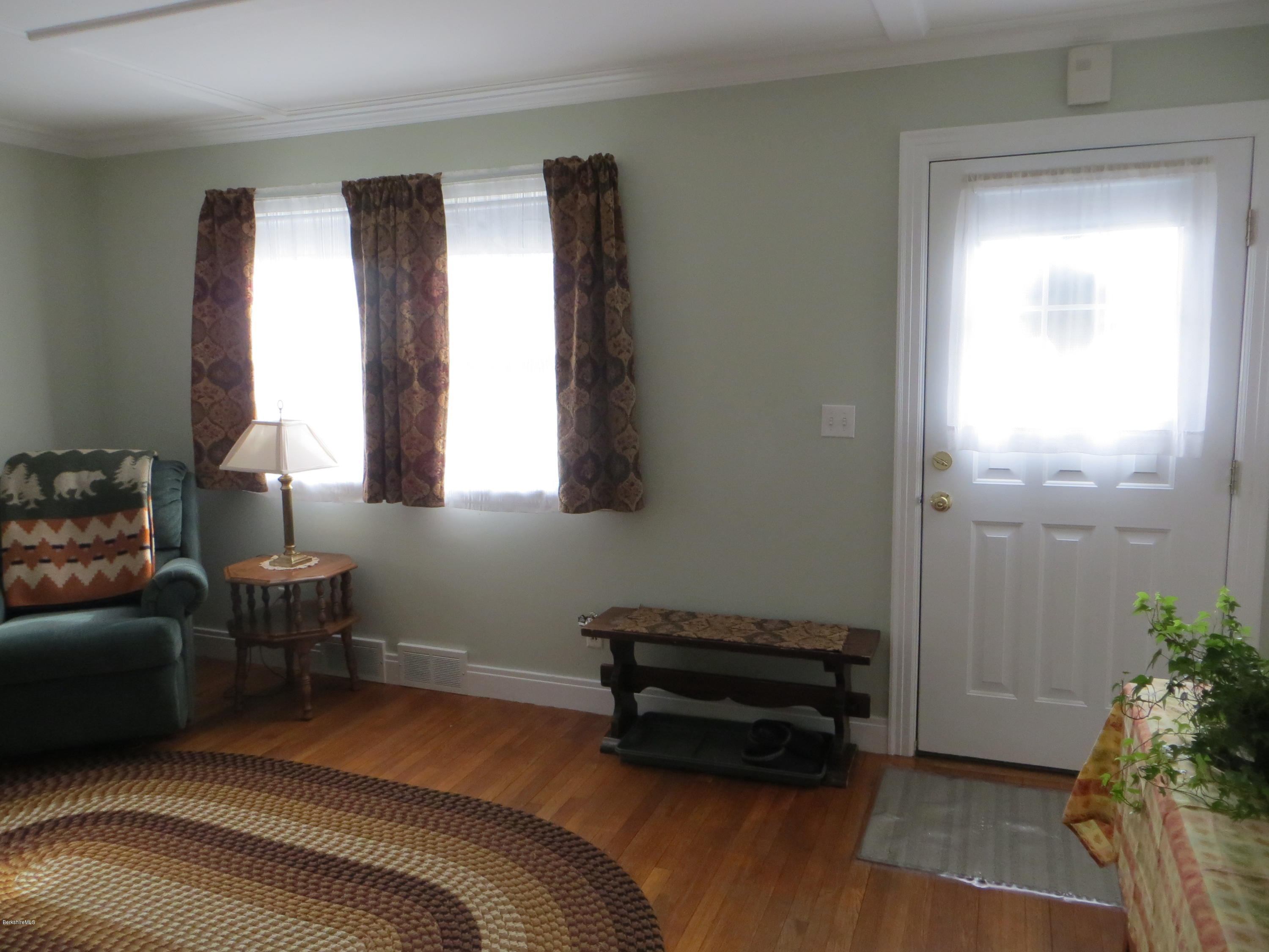 1148 North Hoosac Road Williamstown, MA 01267 - Photo 4 of 30 LR 7