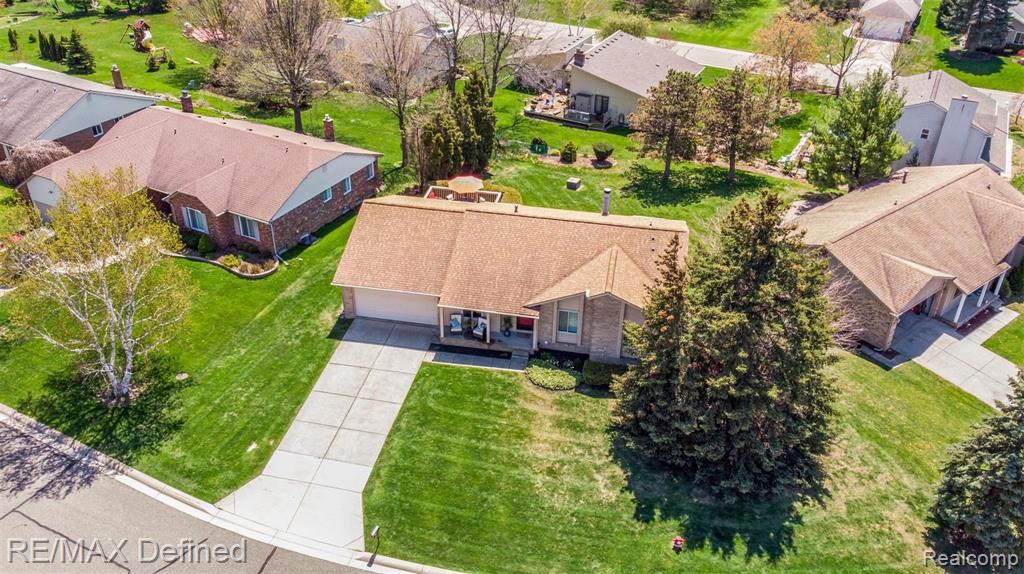 81 Foxboro Drive Rochester Hills, MI 48309 - Photo 33 of 34