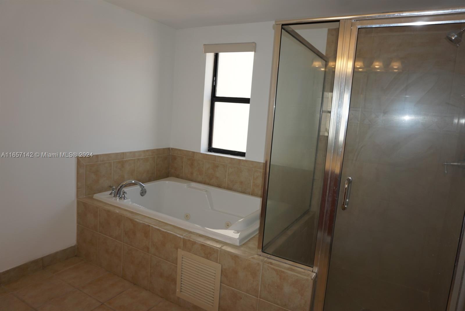 888 Douglas Road, Unit 1017 Coral Gables, FL 33134 - Photo 13 of 20