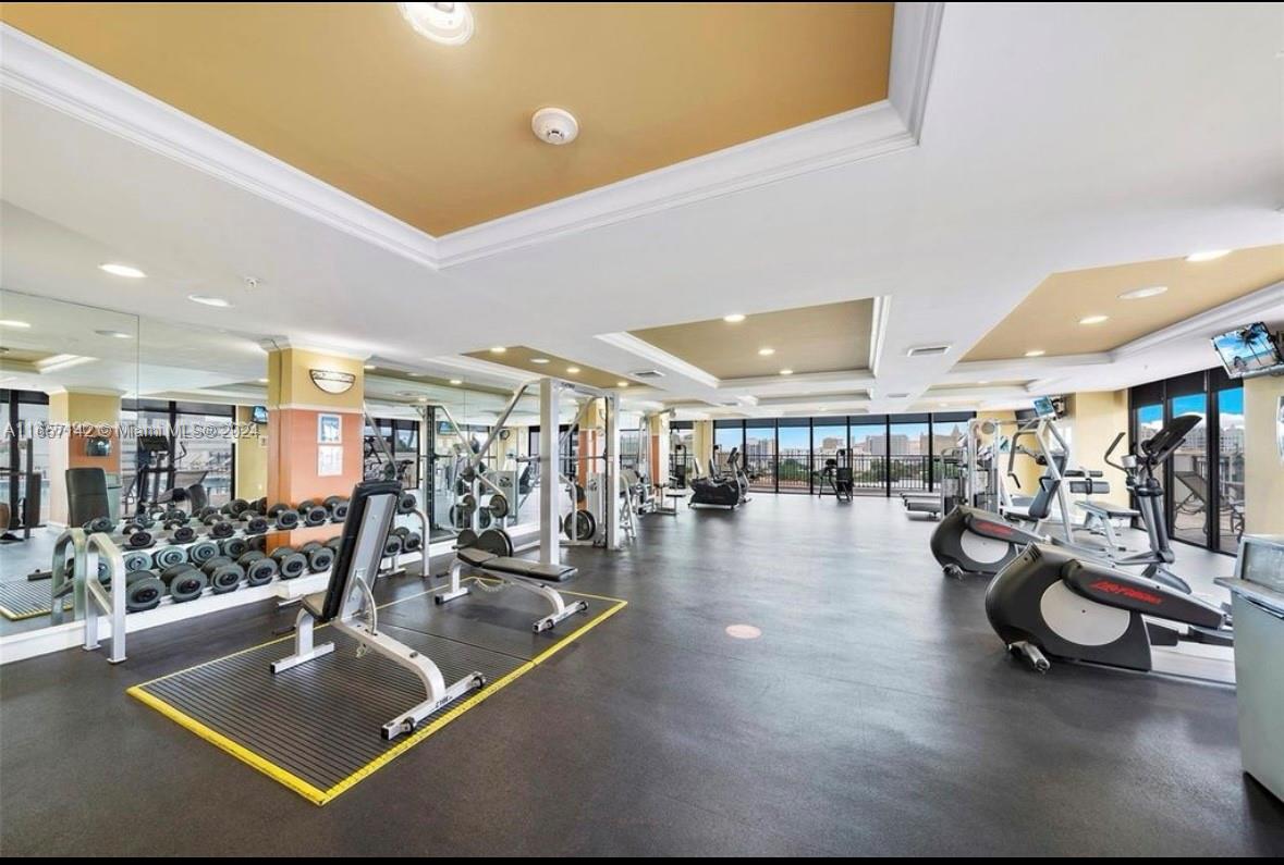 888 Douglas Road, Unit 1017 Coral Gables, FL 33134 - Photo 4 of 20