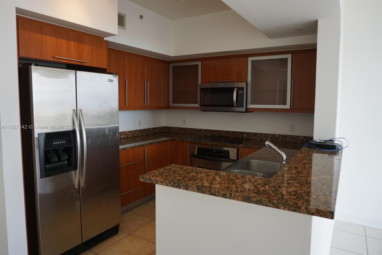 888 Douglas Road, Unit 1017 Coral Gables, FL 33134 - Photo 8 of 20