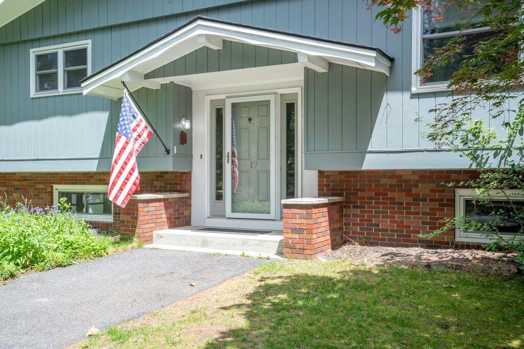 17 Apple Tree Lane Manchester, ME 04351 - Photo 6 of 59 6_DSC06137