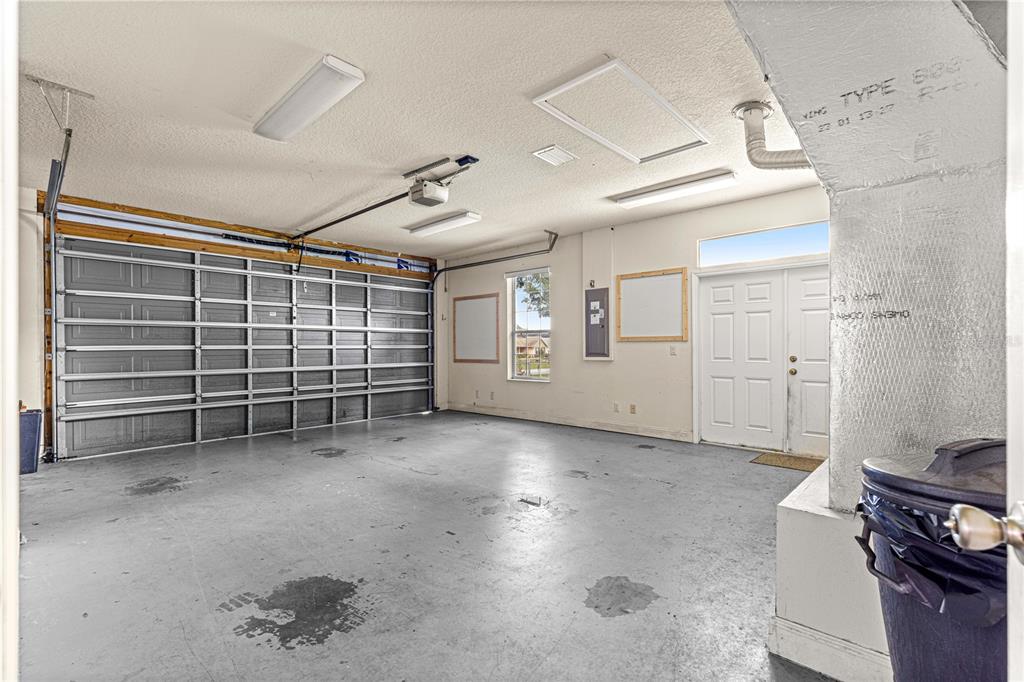 6551 Southeast 11th Loop Ocala, FL 34472 - Photo 35 of 46 a view of a livingroom with an empty space