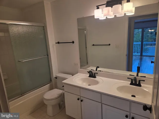 $3,000 | 1930 Crescent Park Drive, Unit 29A, Reston, VA 20190