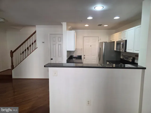 $3,000 | 1930 Crescent Park Drive, Unit 29A, Reston, VA 20190