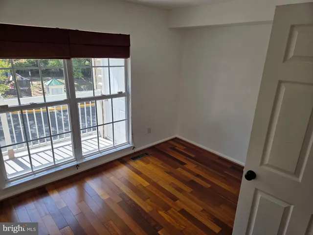 $3,000 | 1930 Crescent Park Drive, Unit 29A, Reston, VA 20190