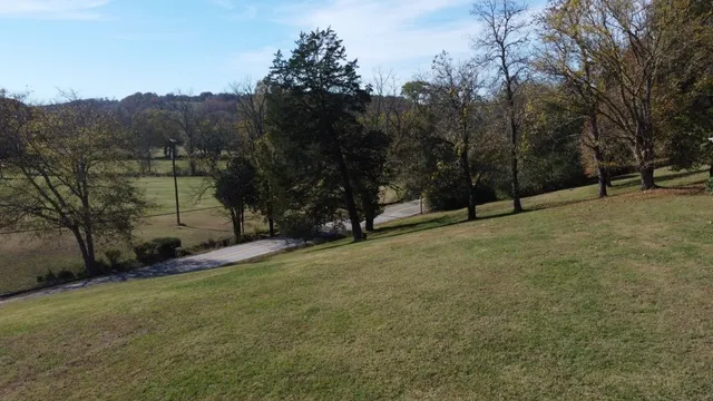 9515 South Harpeth Road, Nashville, TN 37221