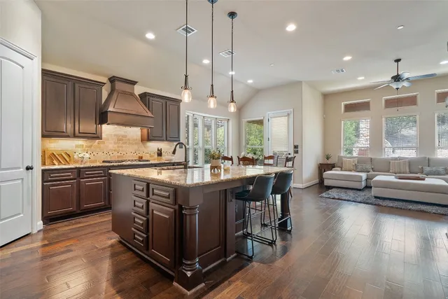 $699,000 | 209 Maxwell Way, Austin, TX 78738