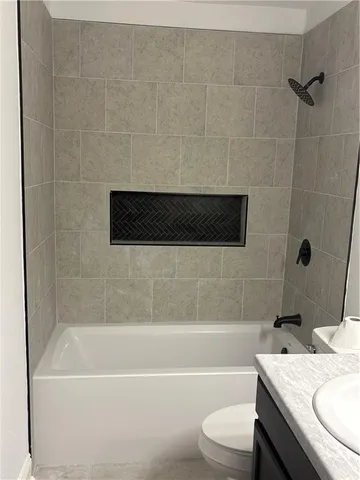 $1,850 | 7162 Bunker Hill Road, New Orleans, LA 70127