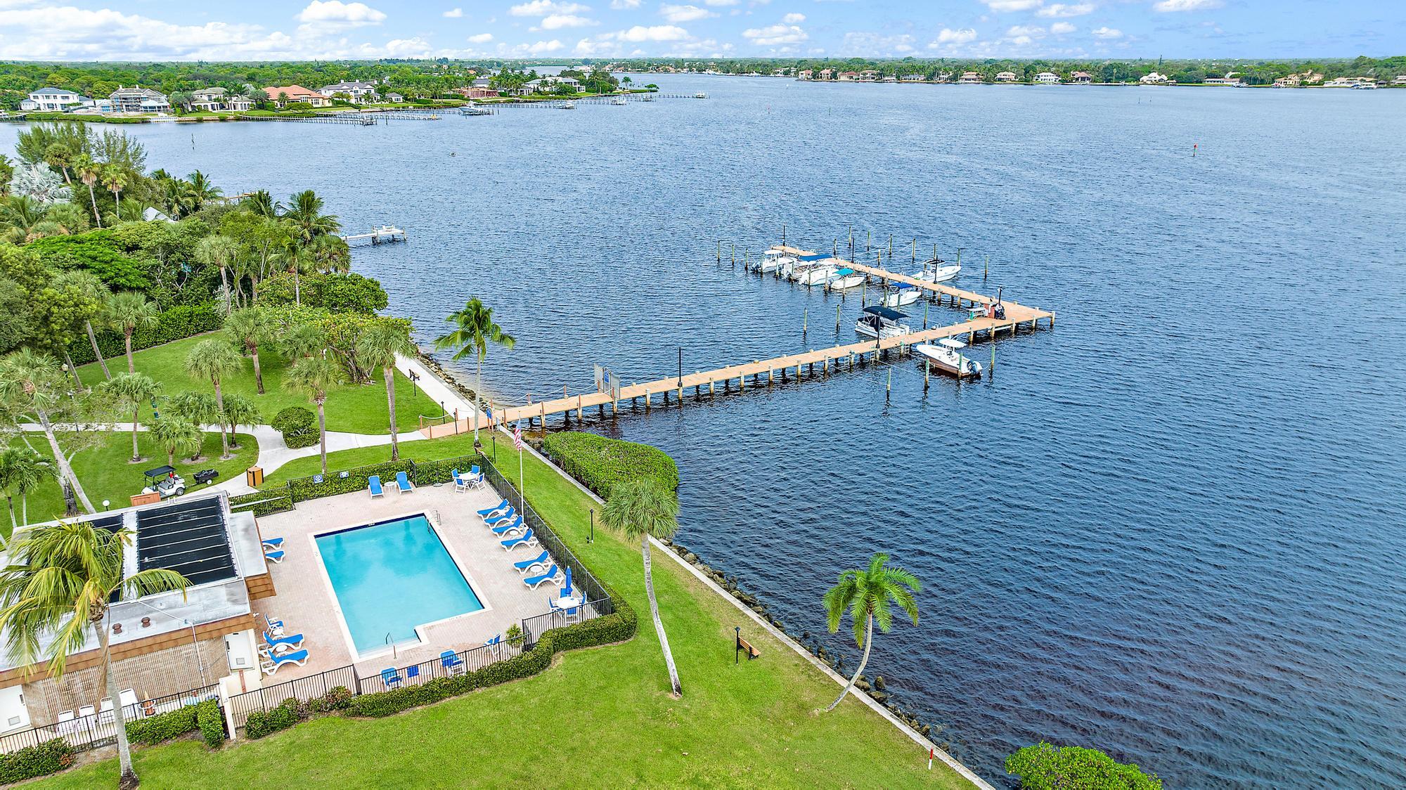 825 Center Street, Unit 1B Jupiter, FL 33458 - Photo 25 of 28 Aerial