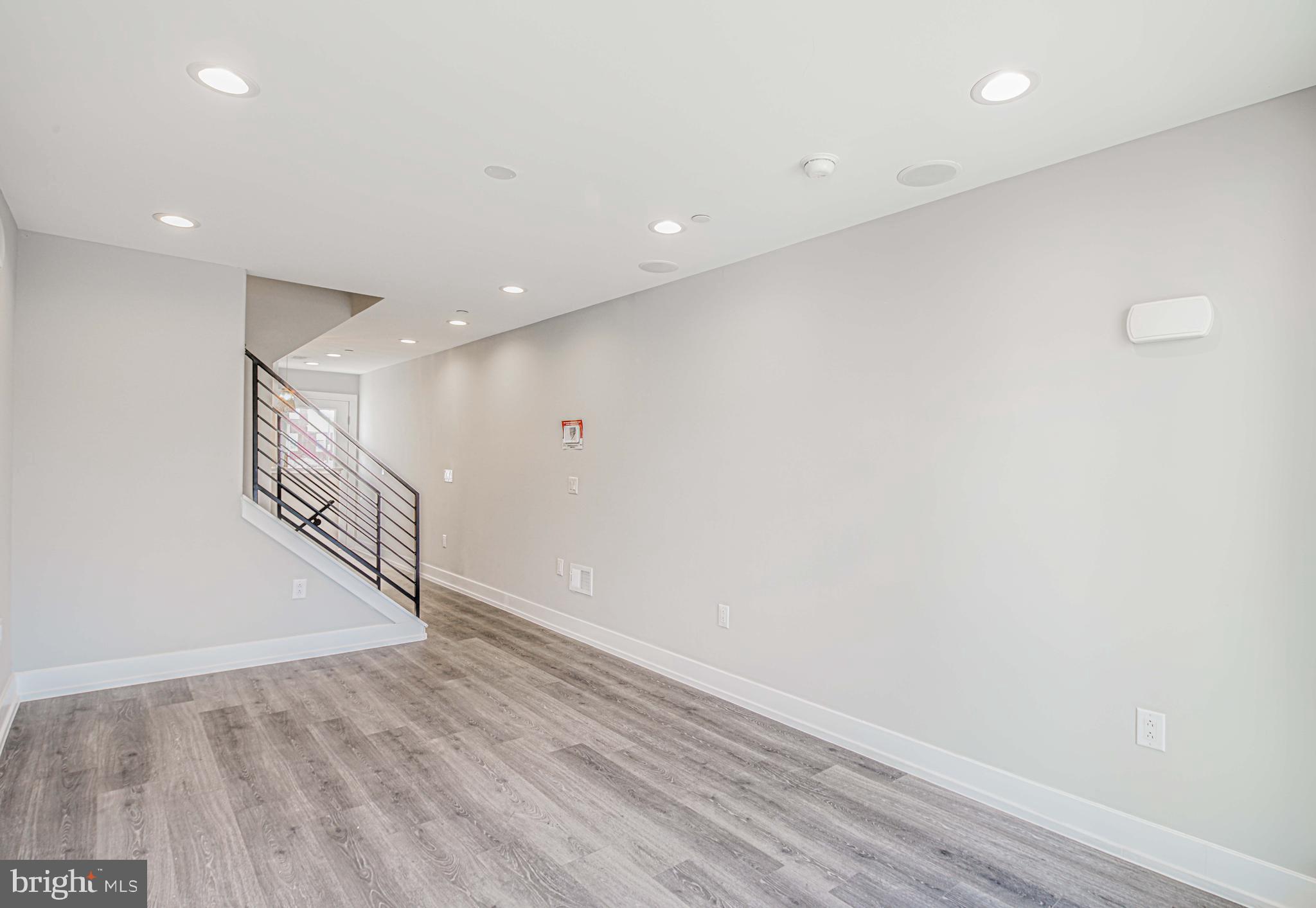 2415 Mutter Street Philadelphia, PA 19133 - Photo 5 of 28 Gallery Image 5