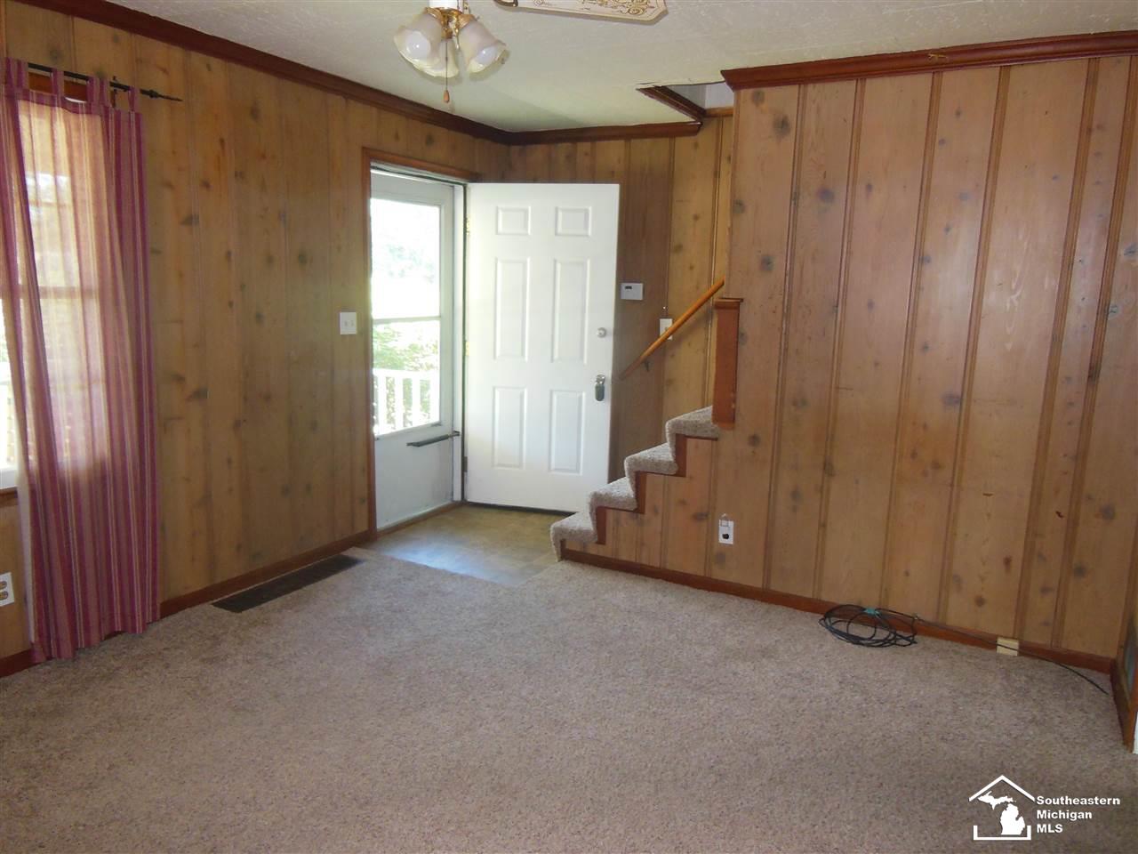 7490 Monroe Road Lambertville, MI 48144 - Photo 7 of 31 50078077-6.JPG
