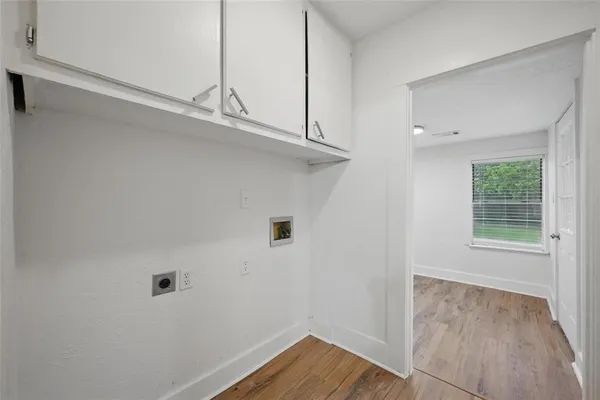 $1,175 | 906 East Houston Street, Sherman, TX 75090