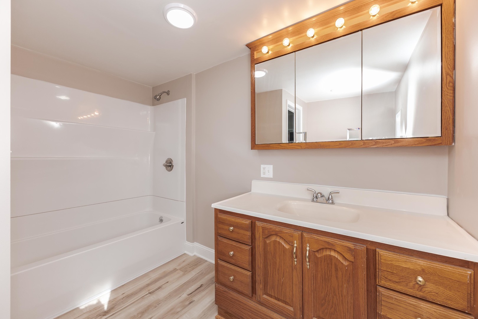 207 East Maple Street Chatsworth, IL 60921 - Photo 8 of 33