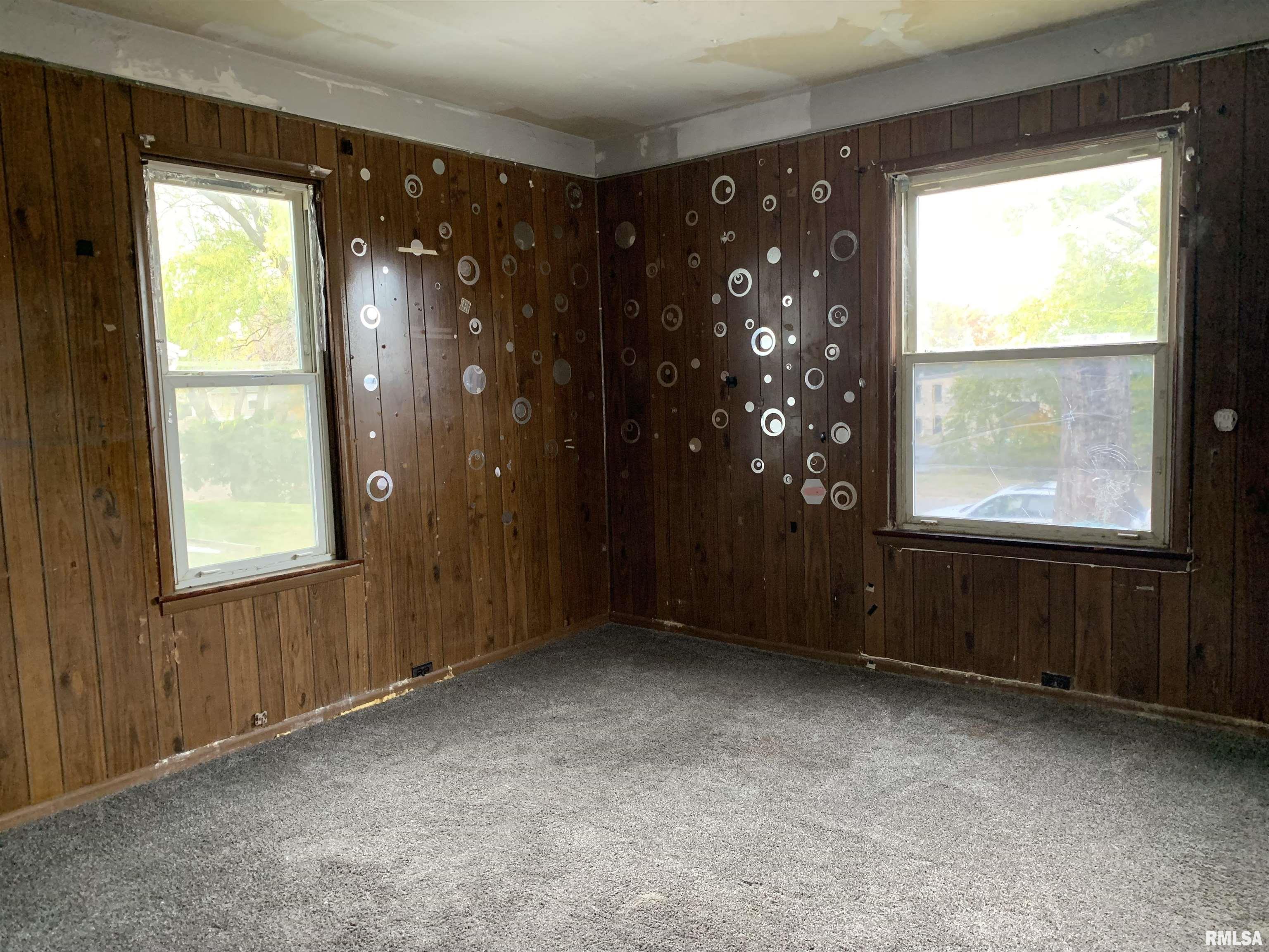 2810 Lind Street Quincy, IL 62301 - Photo 2 of 13