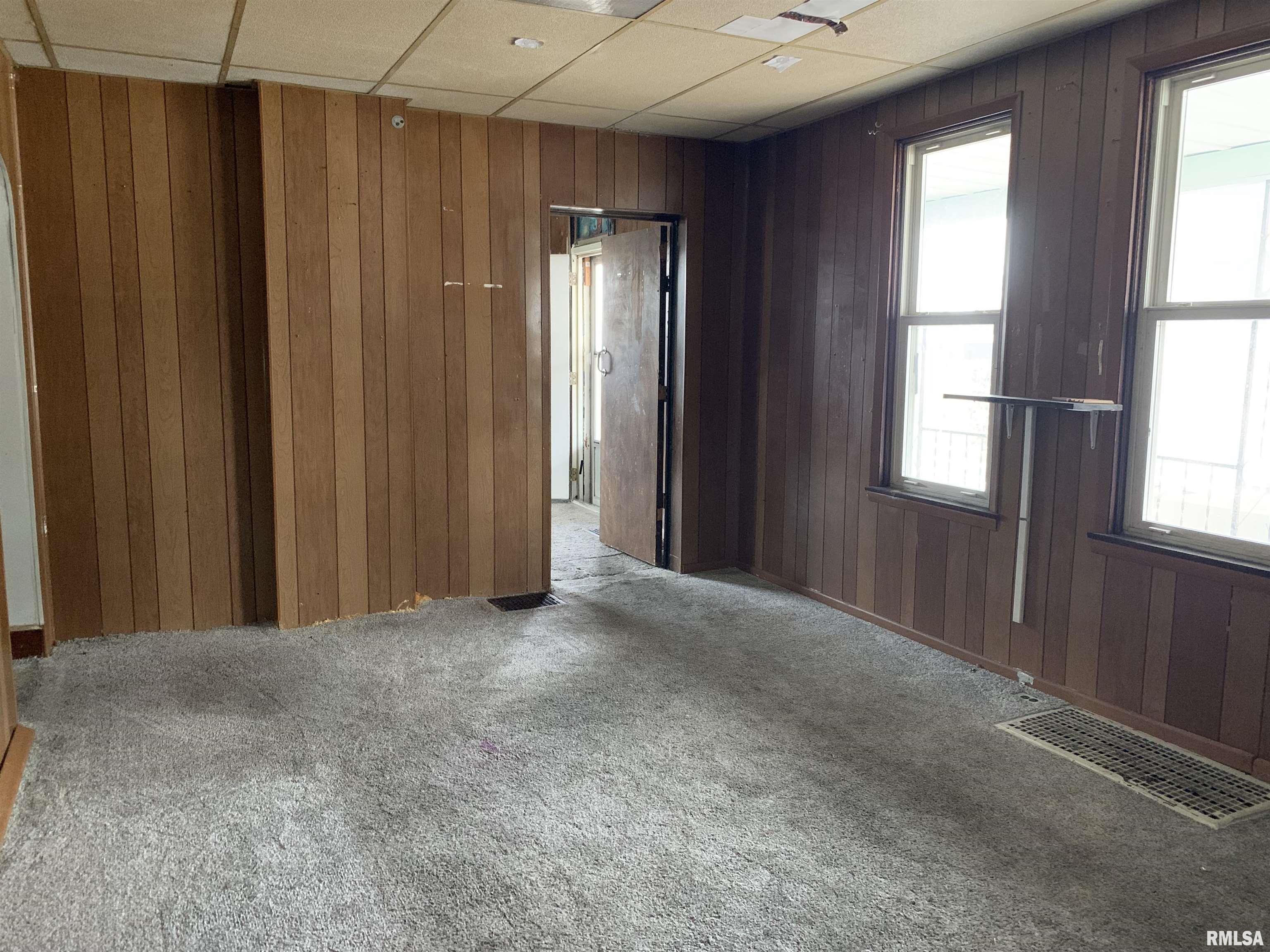 2810 Lind Street Quincy, IL 62301 - Photo 5 of 13