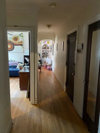$1,795 | 7522 North Hoyne Avenue, Unit 2N, Chicago, IL 60645