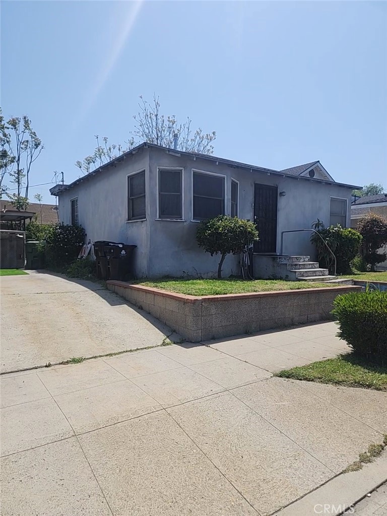 204 East Imperial Hwy