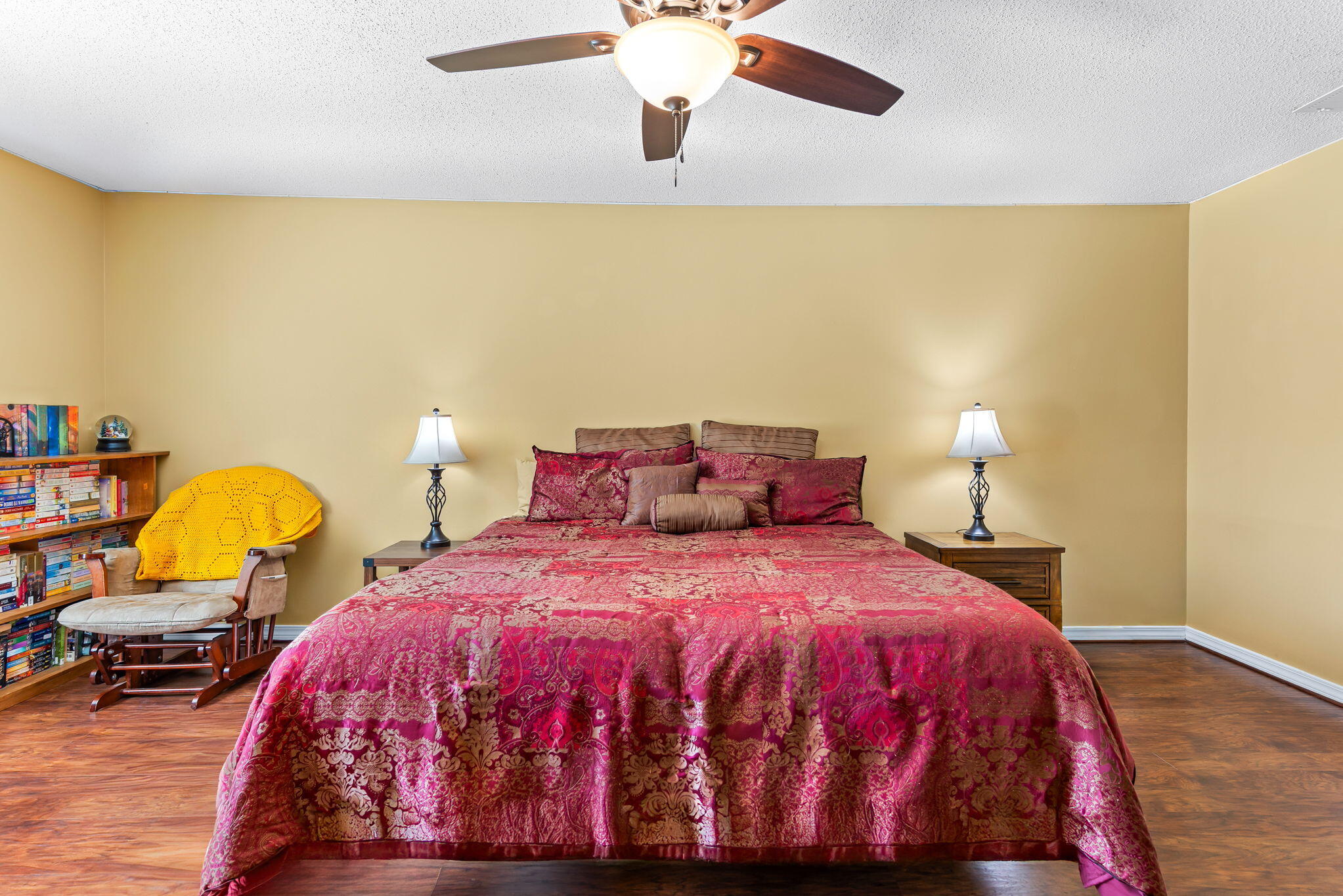 7373 Rexford Street Navarre, FL 32566 - Photo 33 of 56 a bedroom with double bed and a lamp