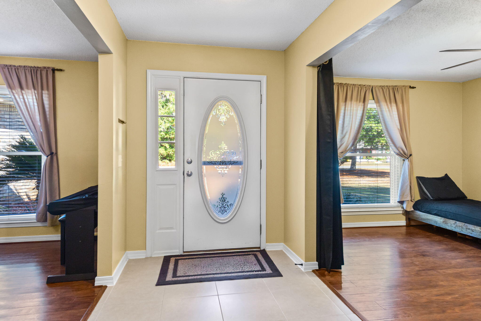 7373 Rexford Street Navarre, FL 32566 - Photo 5 of 56 Foyer