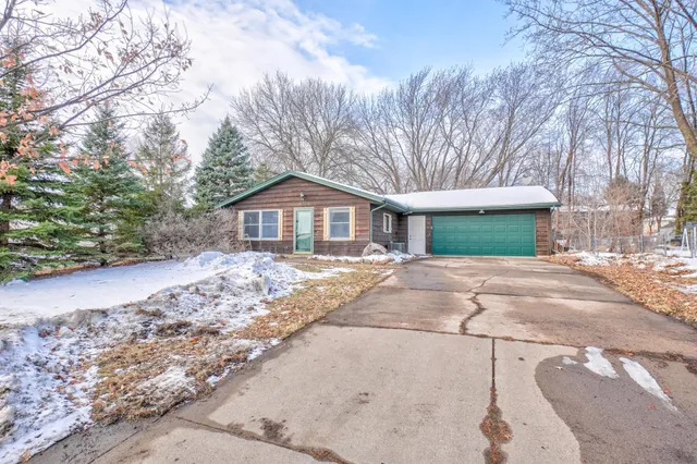 $299,900 | 14334 Upper 56th Street North, Stillwater, MN 55082