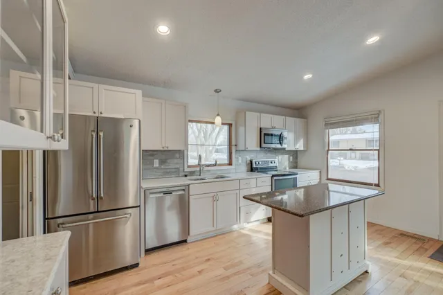 $299,900 | 14334 Upper 56th Street North, Stillwater, MN 55082