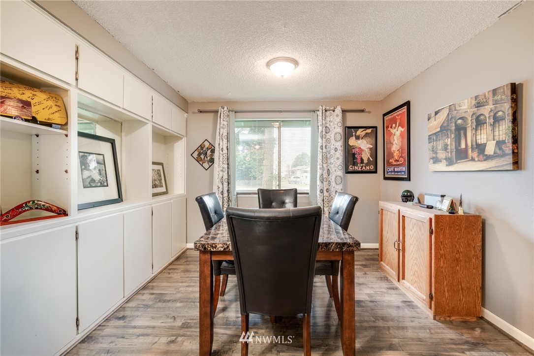 1925 Island View Road Oak Harbor, WA 98277 - Photo 11 of 20 Gallery Image 11
