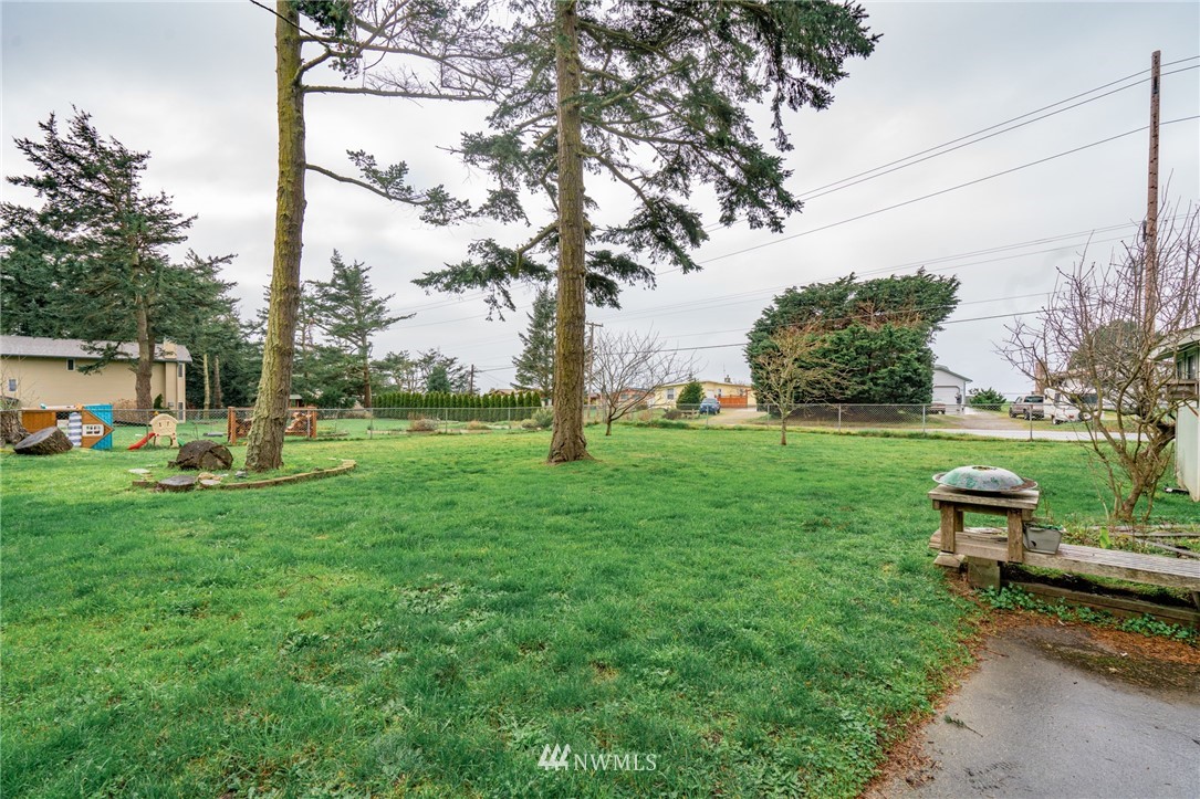 1925 Island View Road Oak Harbor, WA 98277 - Photo 17 of 20 Gallery Image 17