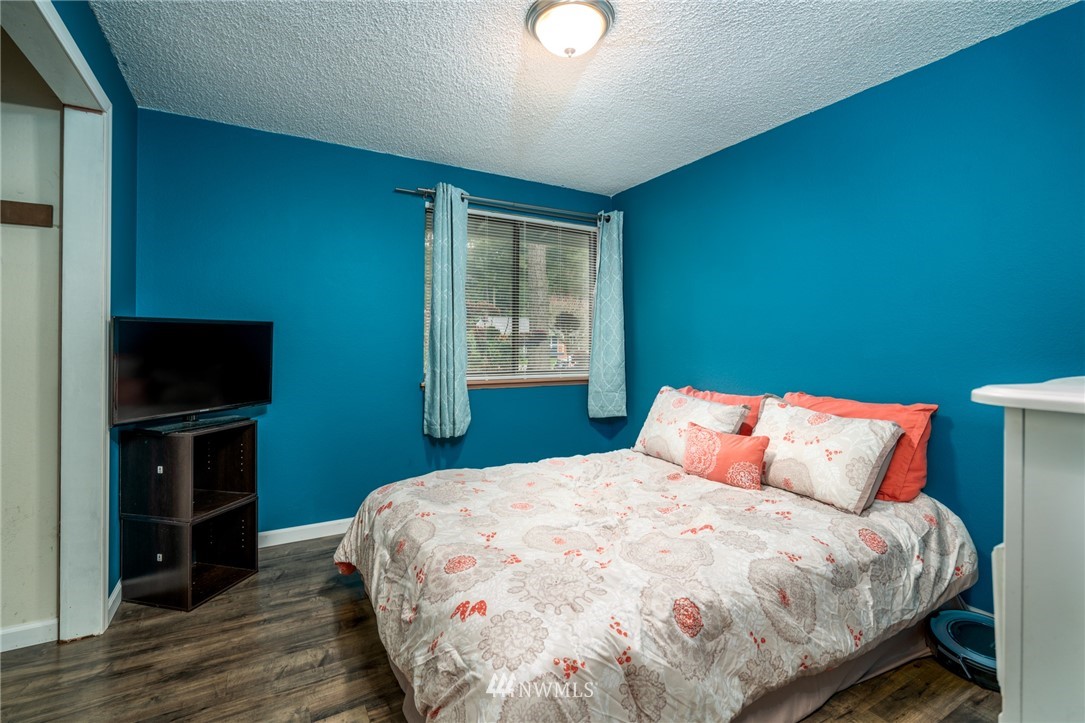 1925 Island View Road Oak Harbor, WA 98277 - Photo 7 of 20 Gallery Image 7