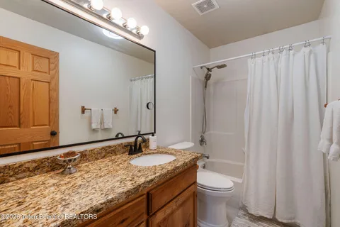 $2,200,000 | 2462 East 1000 South, Driggs, ID 83422