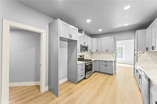 $1,750,000 | 379 Buena Loma Street, Altadena, CA 91001