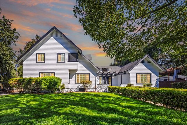 $1,749,000 | 379 Buena Loma Street, Altadena, CA 91001