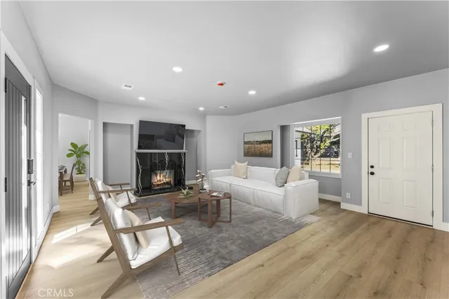 $1,750,000 | 379 Buena Loma Street, Altadena, CA 91001