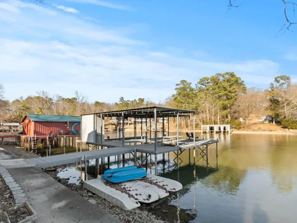 $649,000 | 500 Elk River Shores Drive, Rogersville, AL 35652