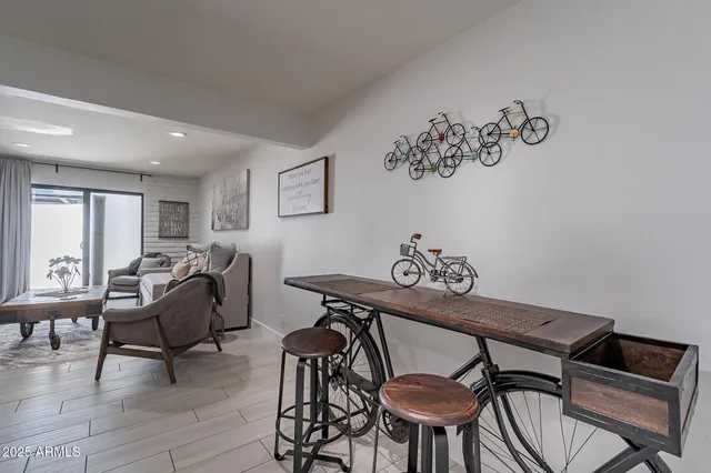 a view of a livingroom and dining room