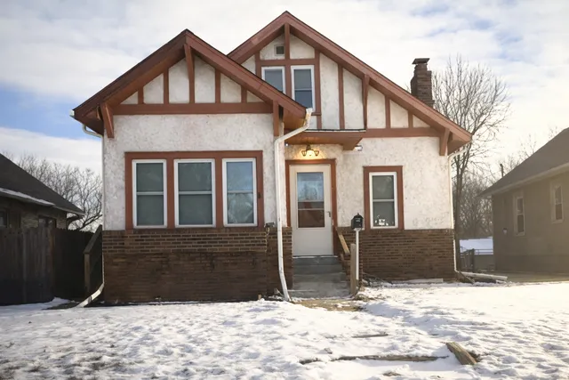 $234,000 | 2626 North Newton Avenue, Minneapolis, MN 55411
