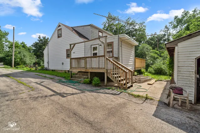 $350,000 | 2103 Maple Road, Joliet, IL 60432