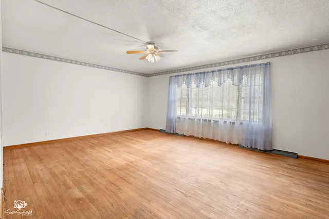 $350,000 | 2103 Maple Road, Joliet, IL 60432