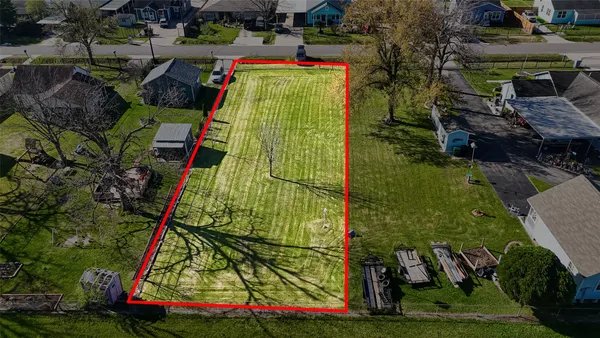 a view of an outdoor space