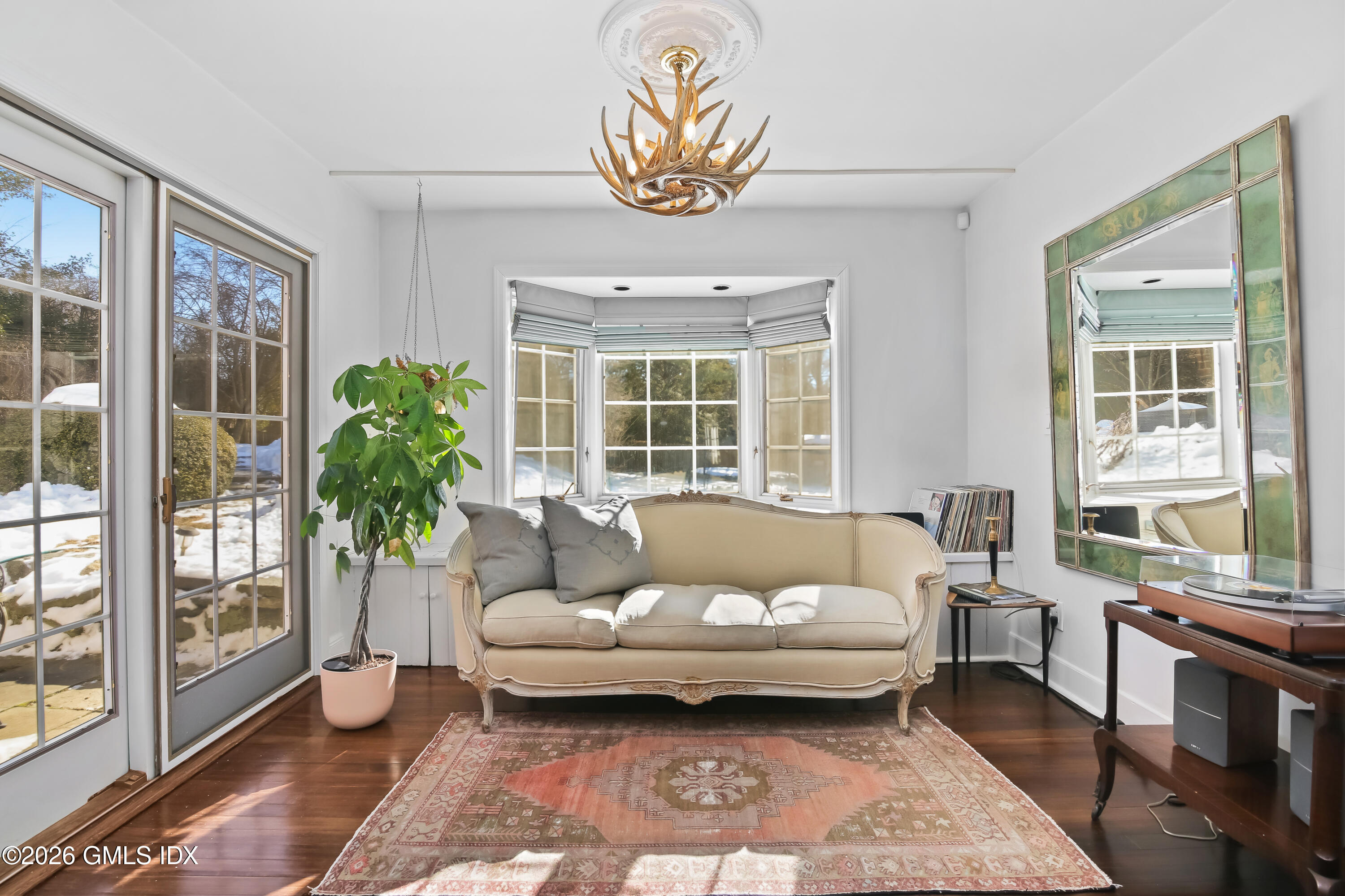 189 Riversville Road Greenwich, CT 06831 - Photo 10 of 24 Living Room