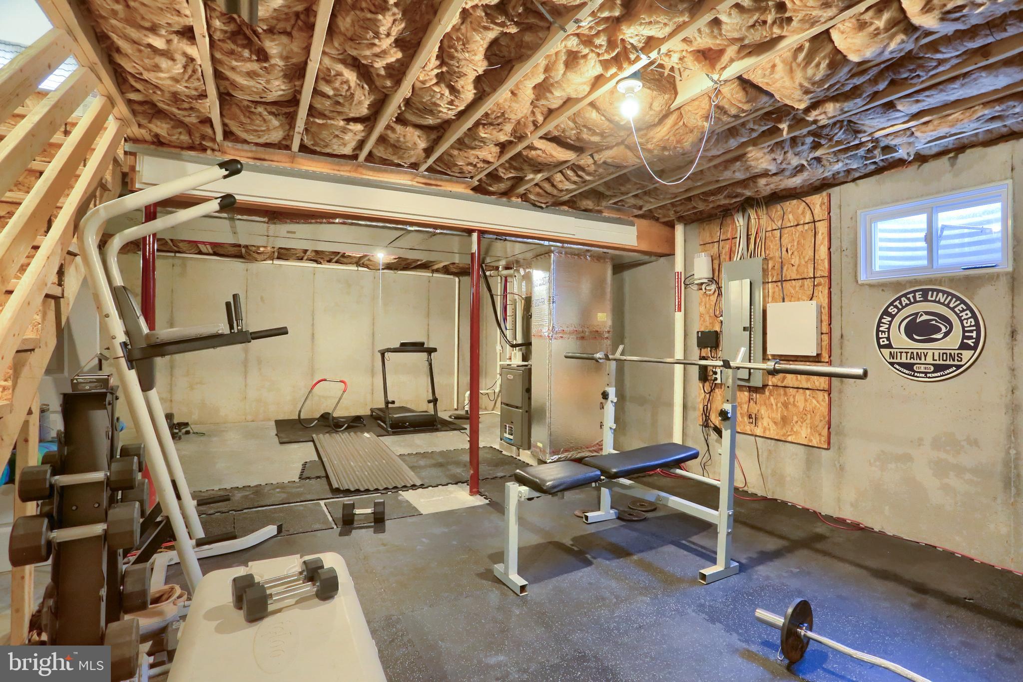 509 Elm Street Harrisburg, PA 17112 - Photo 33 of 41 a room with gym equipment