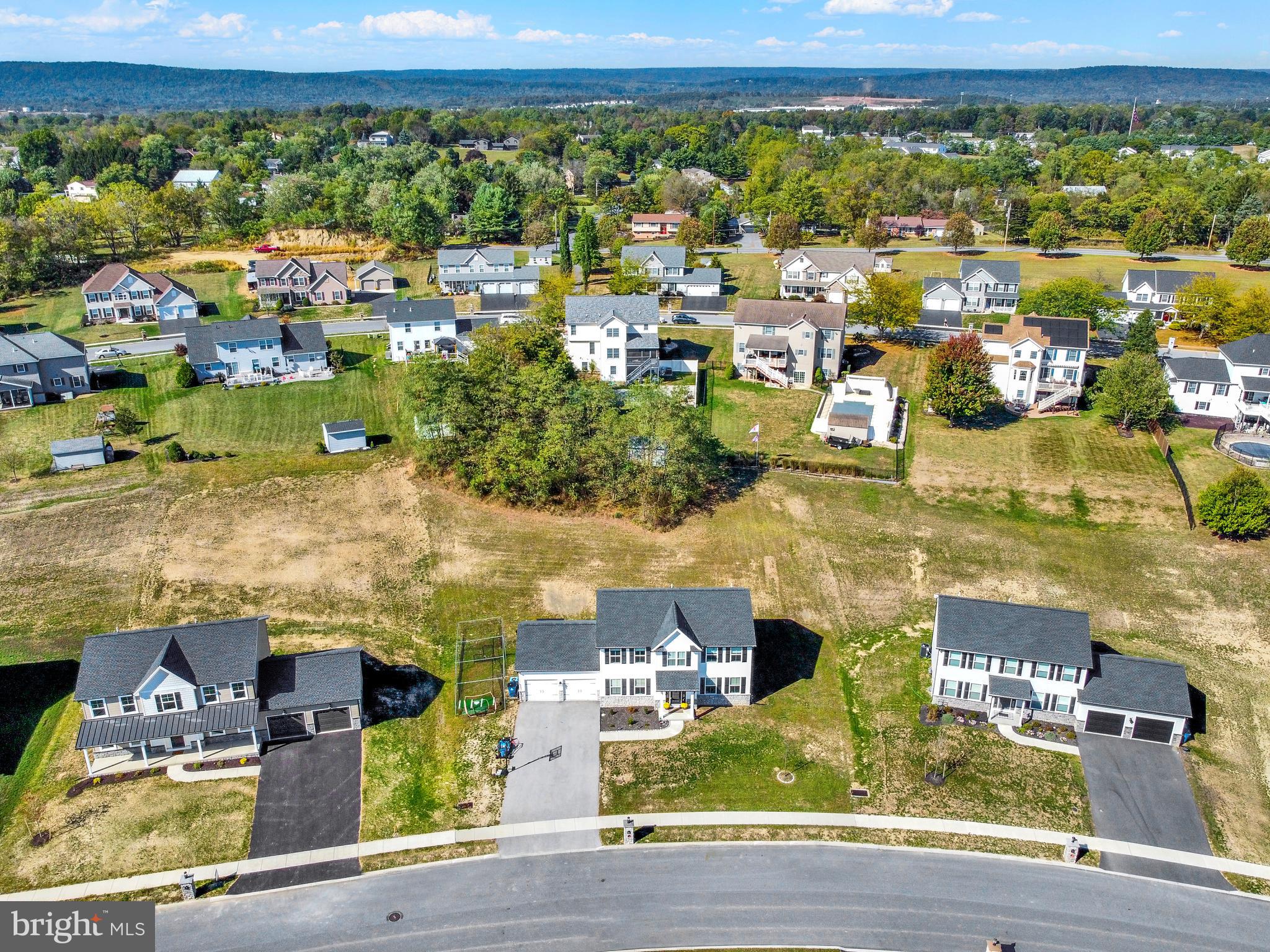 509 Elm Street Harrisburg, PA 17112 - Photo 38 of 41 an aerial view of residential houses with outdoor space