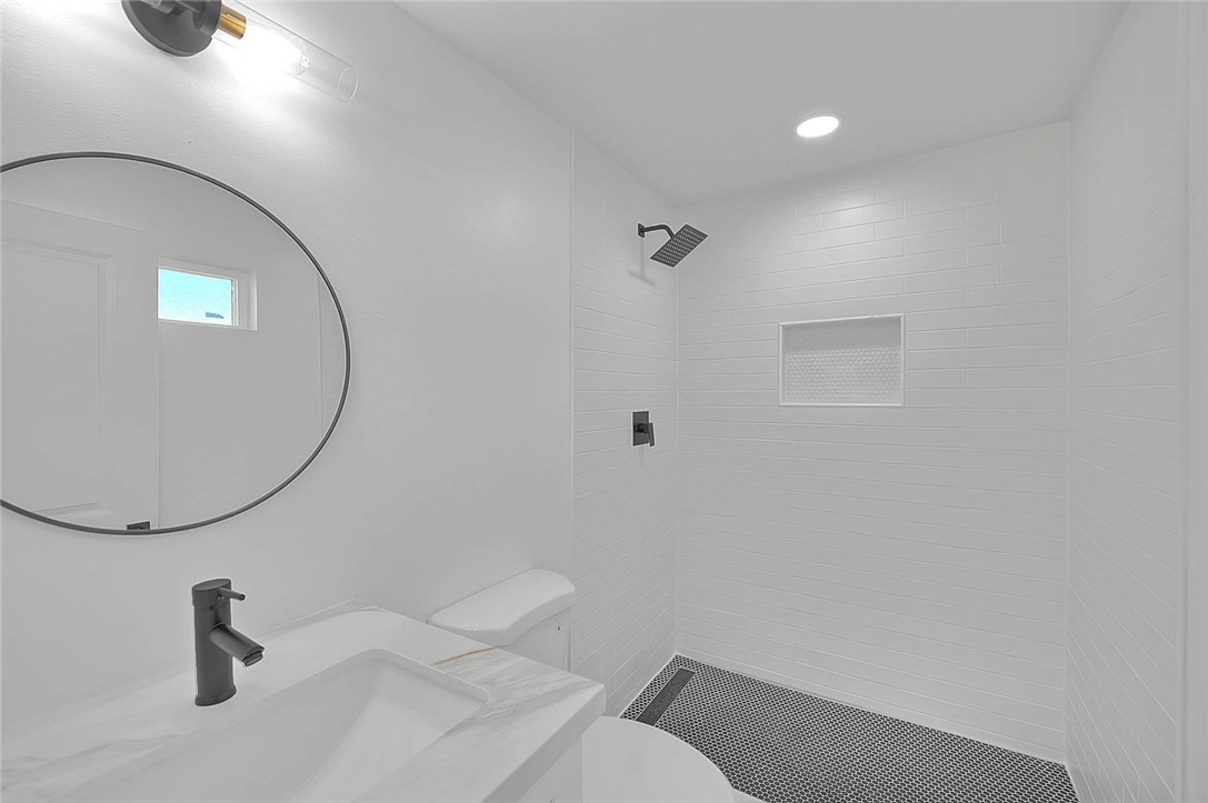 4472 Forest Street Riverside, CA 92507 - Photo 9 of 24