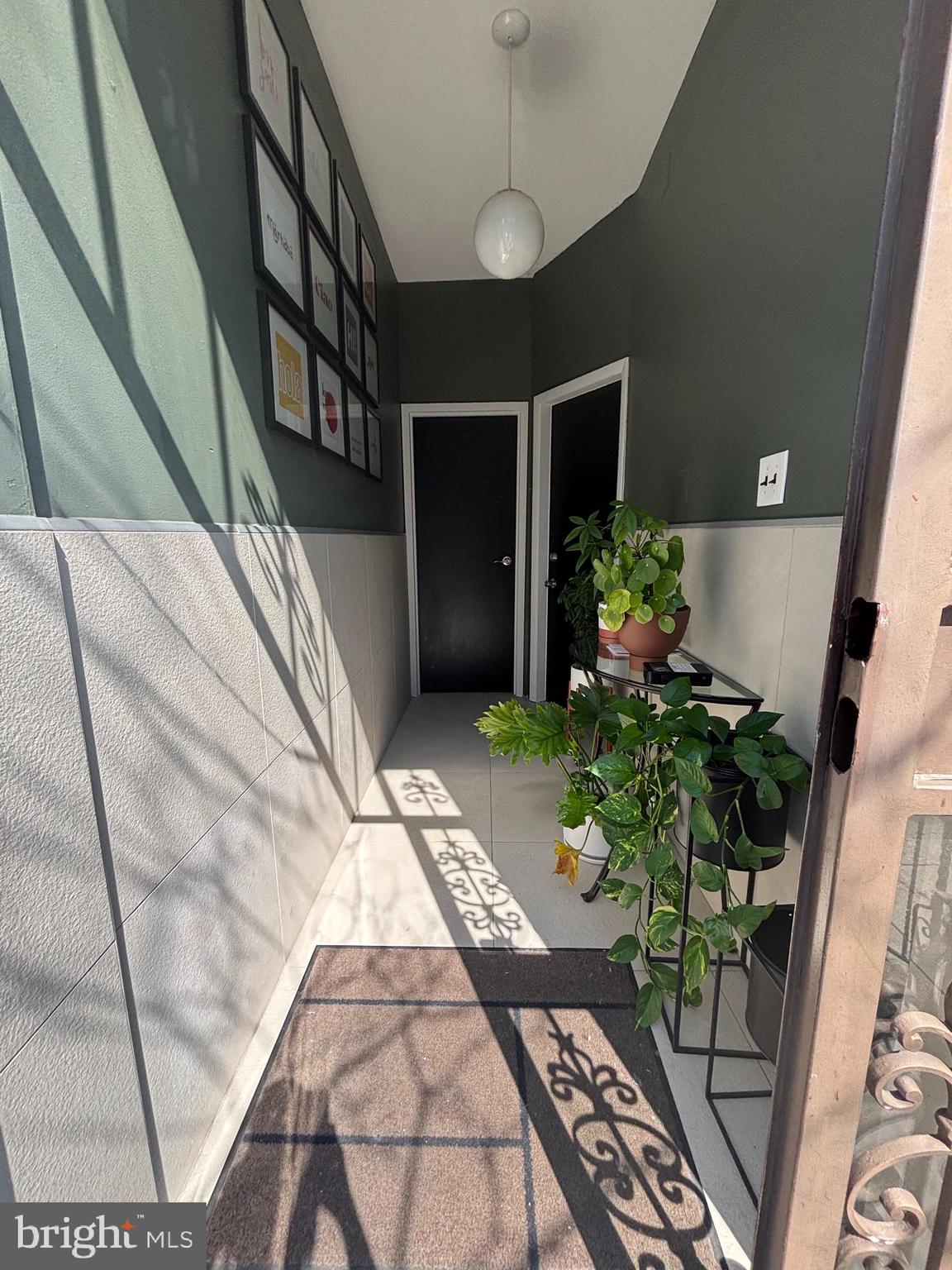 1221 Snyder Avenue, Unit 2 Philadelphia, PA 19148 - Photo 2 of 15