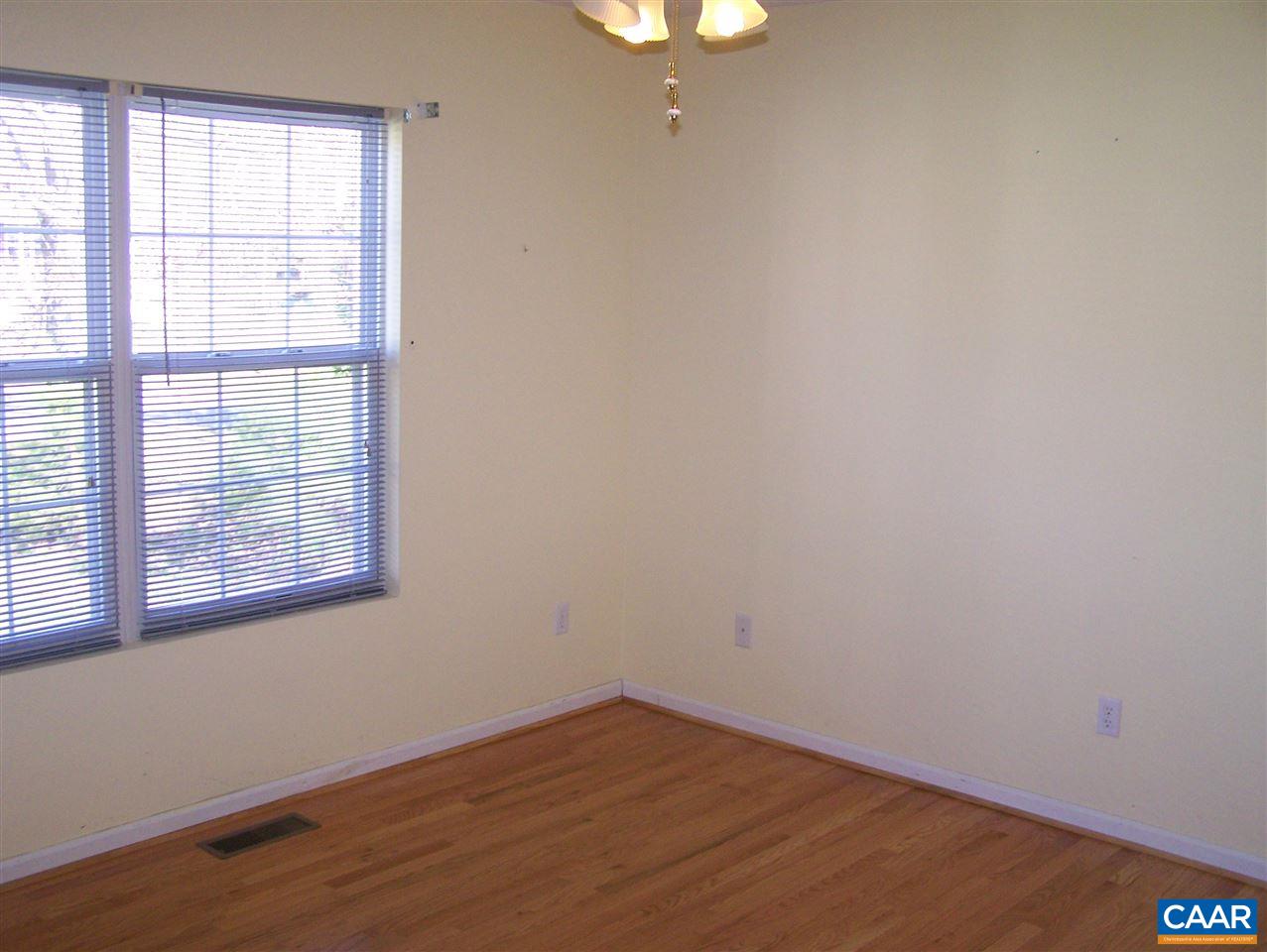 19 Deer Path Road Palmyra, VA 22963 - Photo 26 of 50 an empty room with a window
