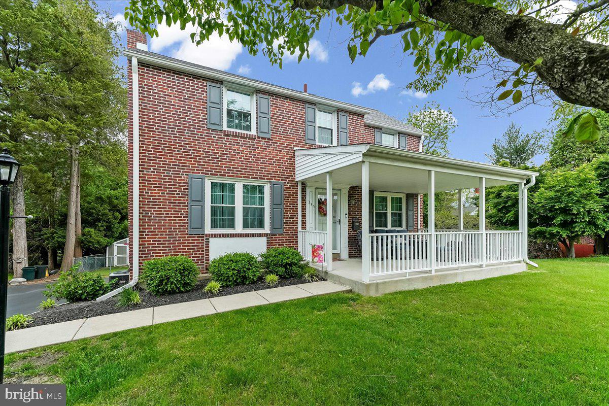 345 Holt Lane Springfield, PA 19064 - Photo 35 of 38 Charming brick home with inviting porch.