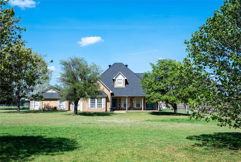 2211 Mc Alpin Road Midlothian, TX 76065 - Photo 1 of 37