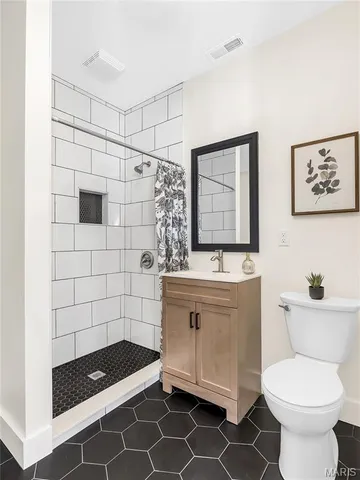 $1,195,000 | 633 North Forest Avenue, Webster Groves, MO 63119